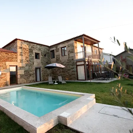 Casa De Tras-o-muro *