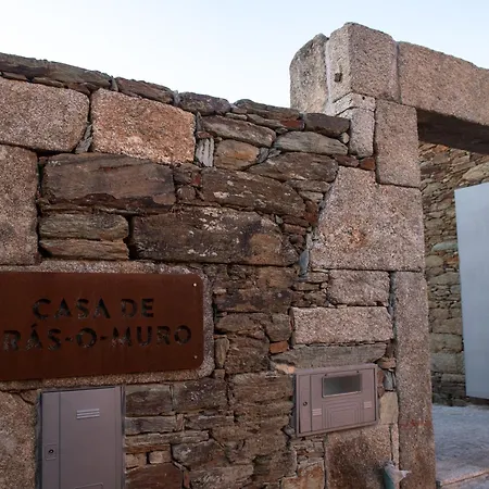 Casa De Tras-o-muro