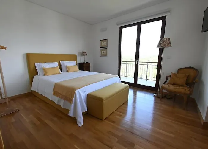 Casa De Tras-o-muro * Vila Real