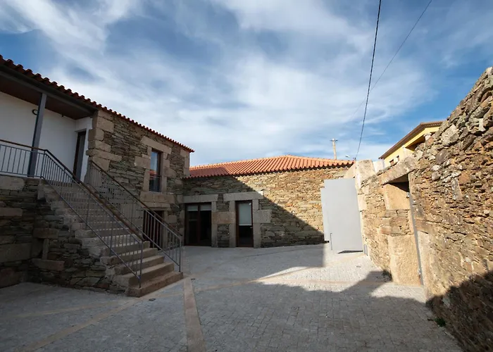 Casa De Tras-o-muro * Vila Real