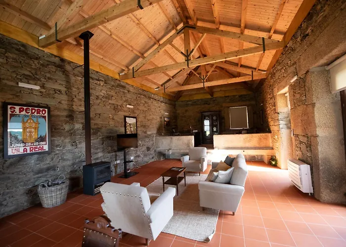 Casa De Tras-o-muro Ferienhaus *