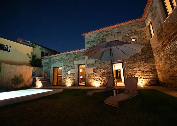 Casa De Tras-o-muro Ferienhaus *