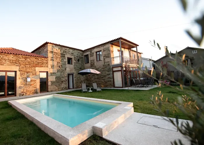 Casa De Tras-o-muro *